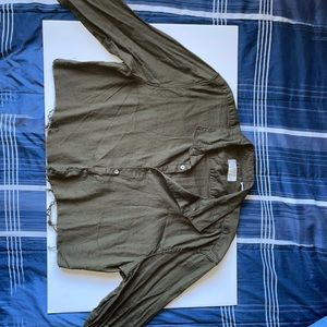 Cropped long sleeve active dress shirt